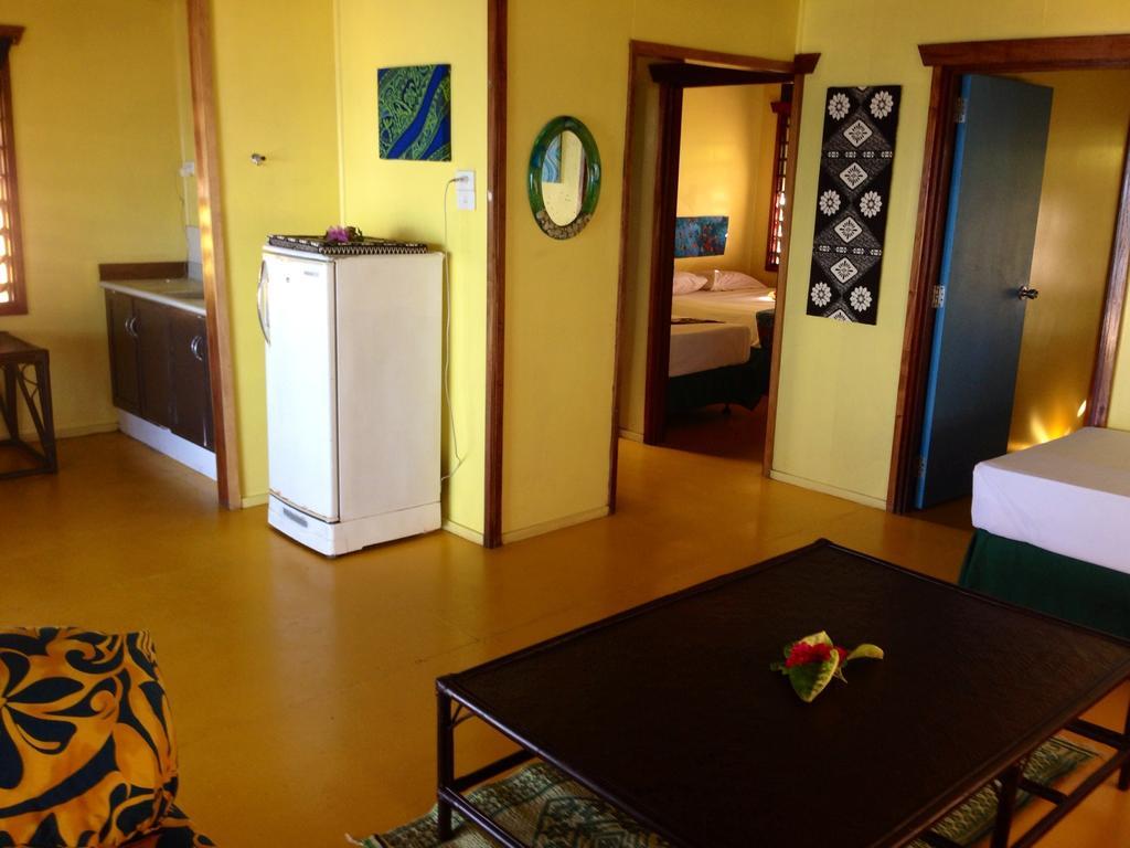 Funky Fish Beach & Surf Resort Solevu Rum bild